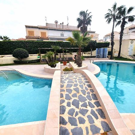 Villa Lenia Torrevieja Exteriör bild