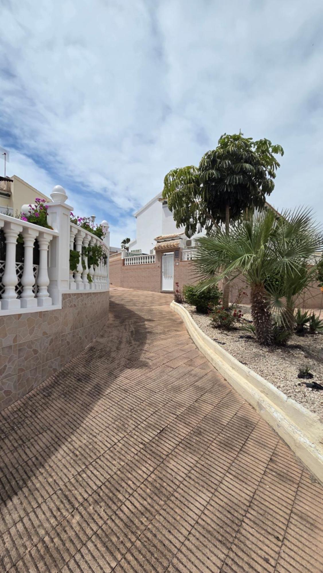Villa Lenia Torrevieja Exteriör bild