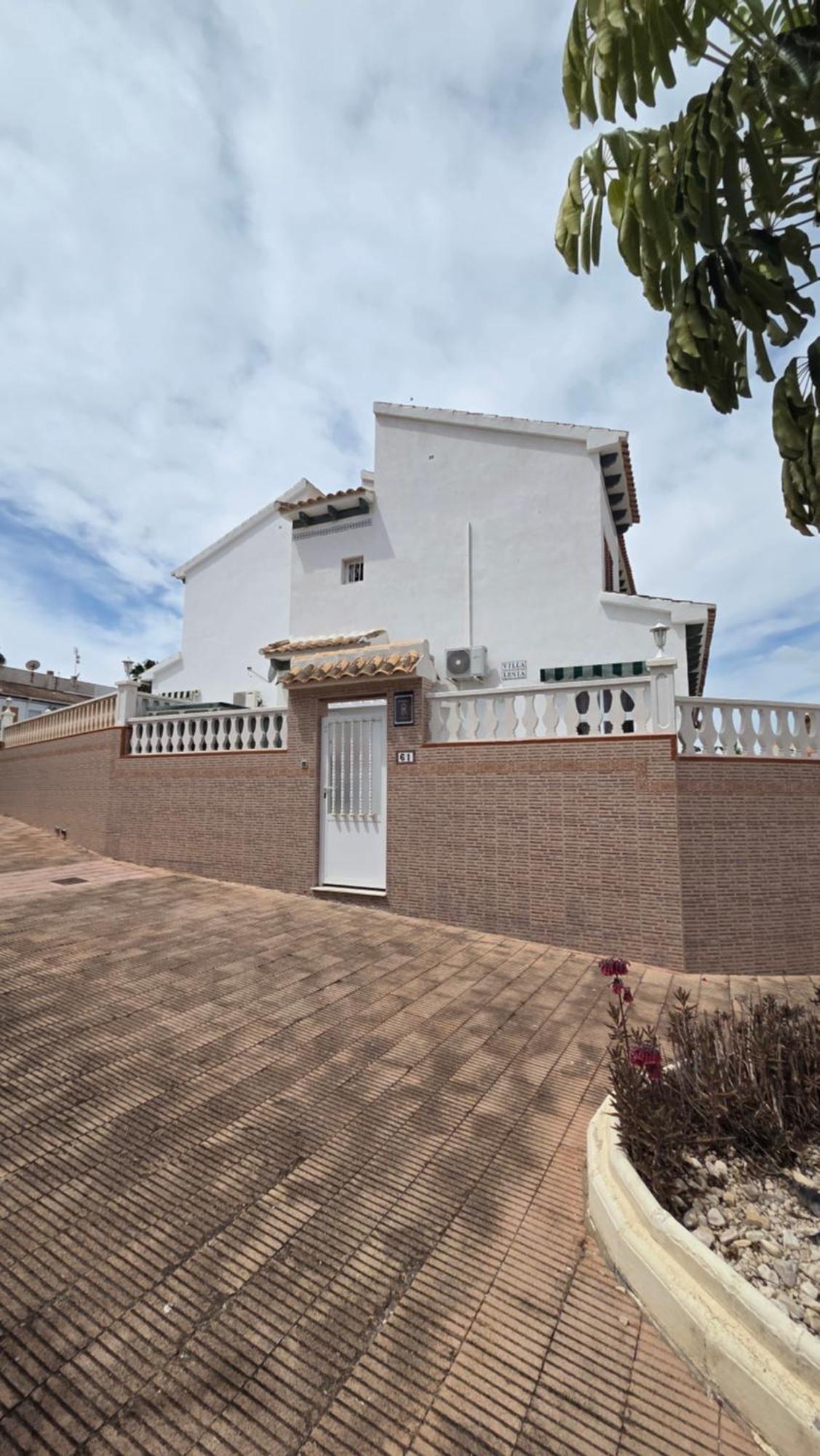 Villa Lenia Torrevieja Exteriör bild
