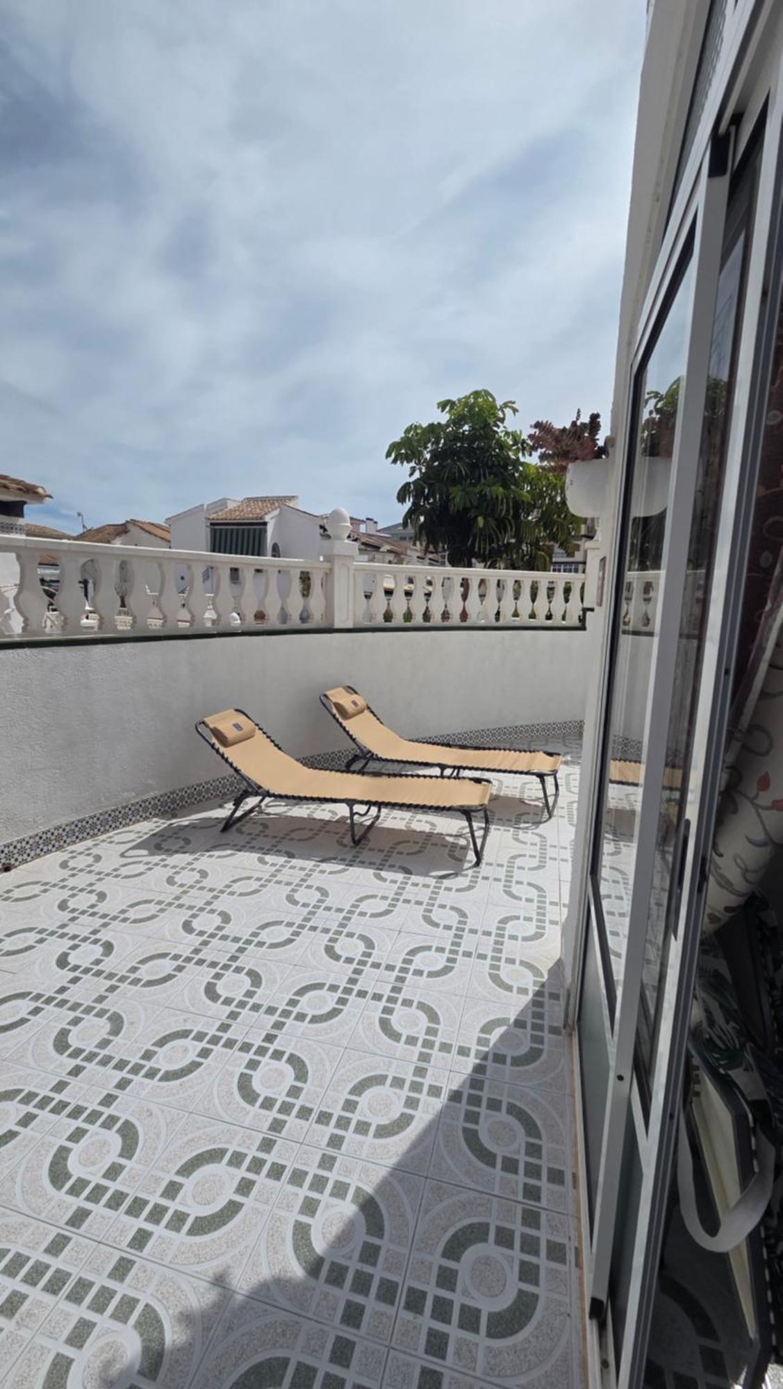 Villa Lenia Torrevieja Exteriör bild